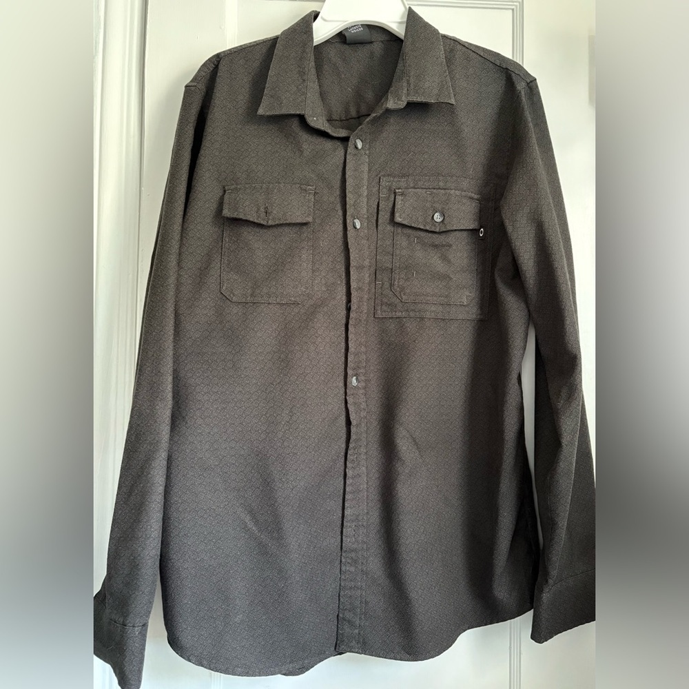 Oakley Long Sleeves Gray Button-Up Men’s Shirt, 2 Pockets Size: Large - Picture 2 of 11